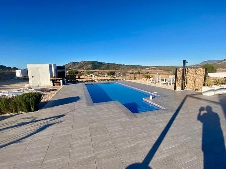 Villa for Sale in El Fondó De Les Neus, Alicante 7
