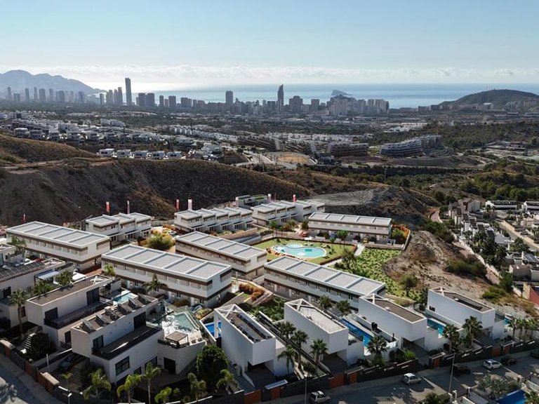 Town House for Sale in Finestrat, Alicante 3