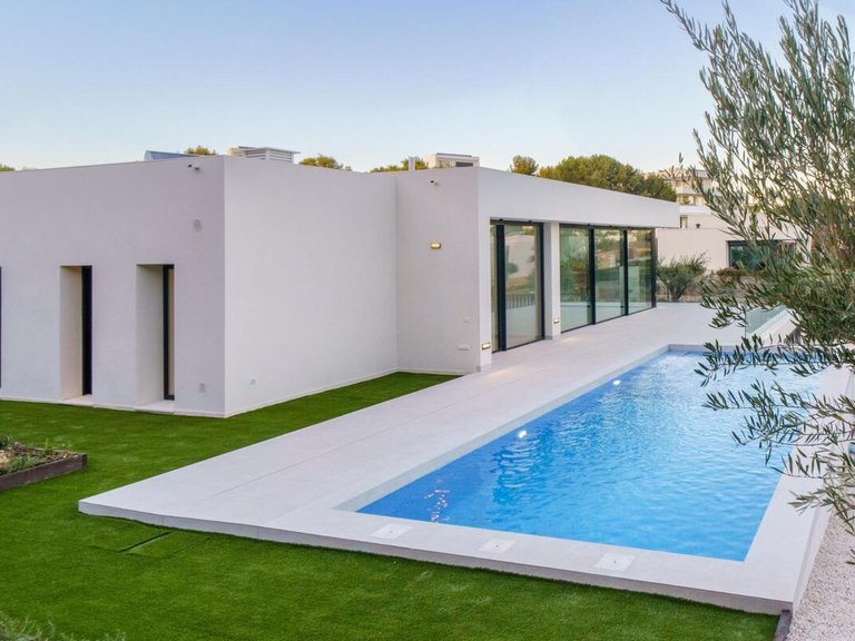 Villa for Sale in Villamartin, Alicante 25