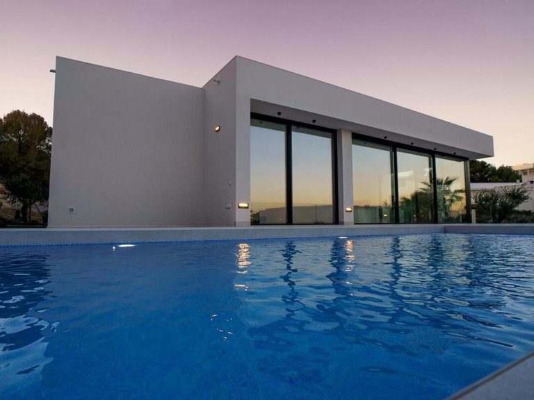 Villa for Sale in Villamartin, Alicante 26