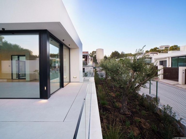 Villa for Sale in Villamartin, Alicante 33