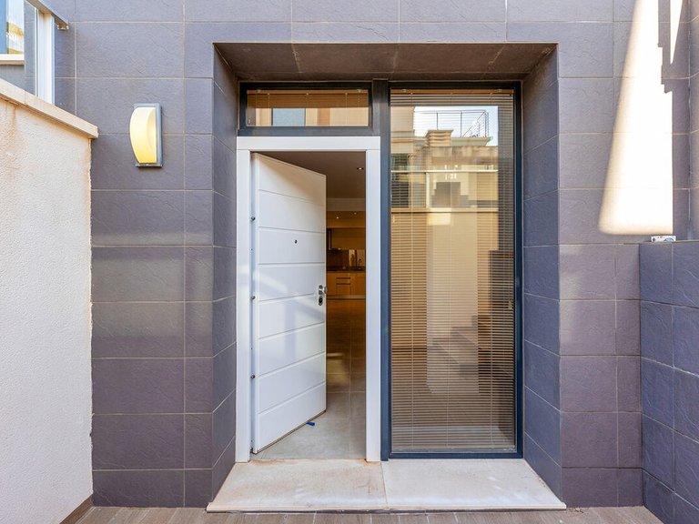 Villa for Sale in Alicante, Alicante 39