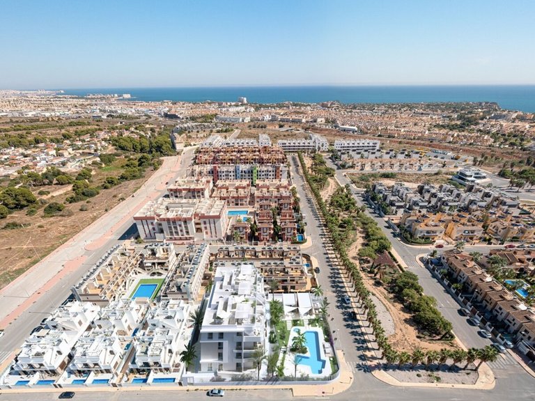 Apartment for Sale in Dehesa De Campoamor, Alicante 33
