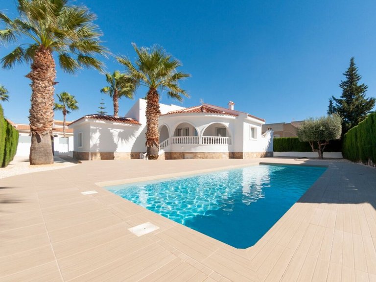 Villa for Sale in Rojales, Alicante 2