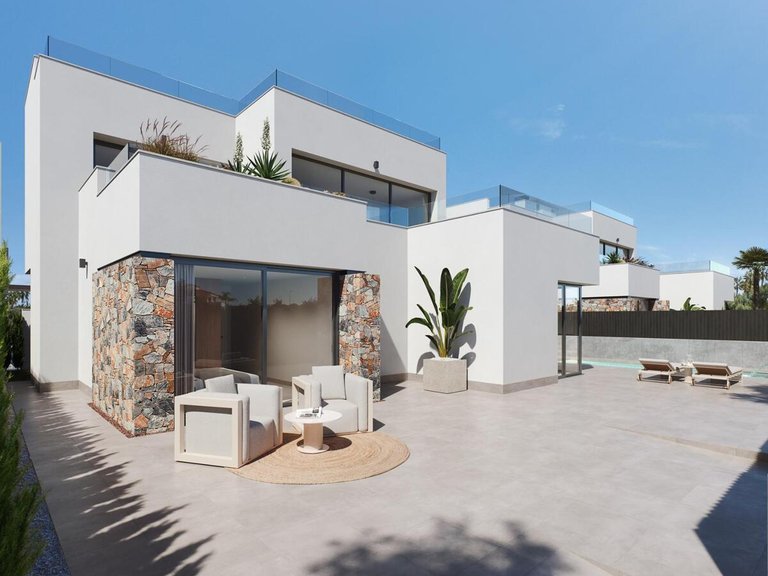 Villa for Sale in Torre-pacheco, Murcia 2