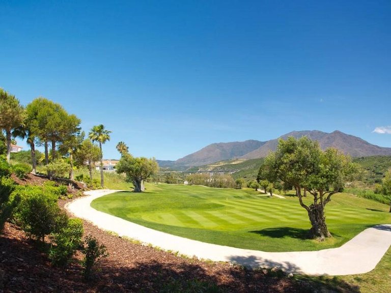Apartment for Sale in Estepona, Malaga 14