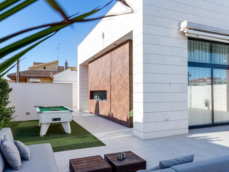 Villa for Sale in Pilar De La Horadada, Alicante 10