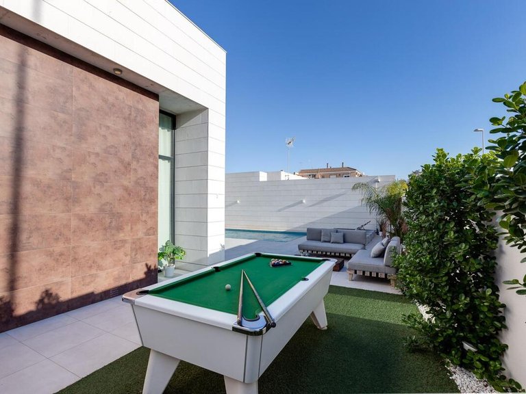 Villa for Sale in Pilar De La Horadada, Alicante 9