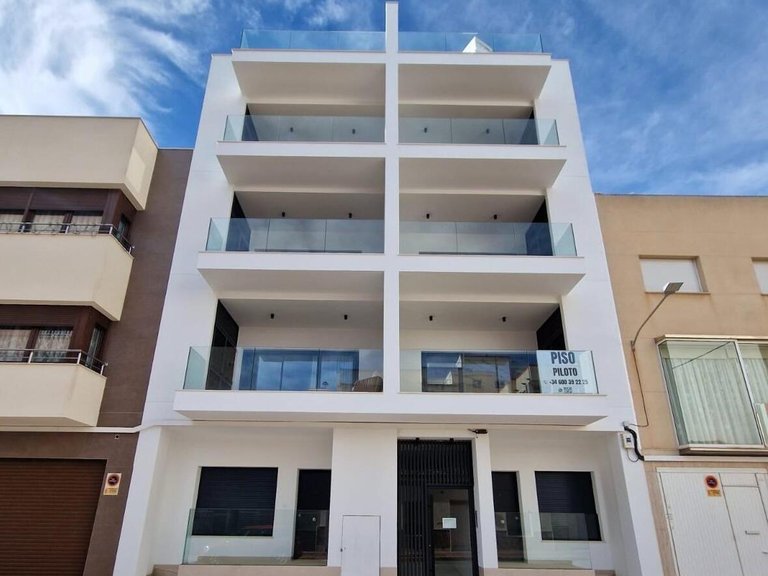 Penthouse for Sale in Guardamar Del Segura, Alicante 2