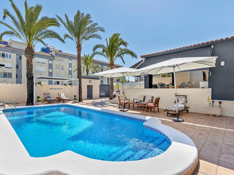 Продажа виллы в Торревьехе, Аликанте 4