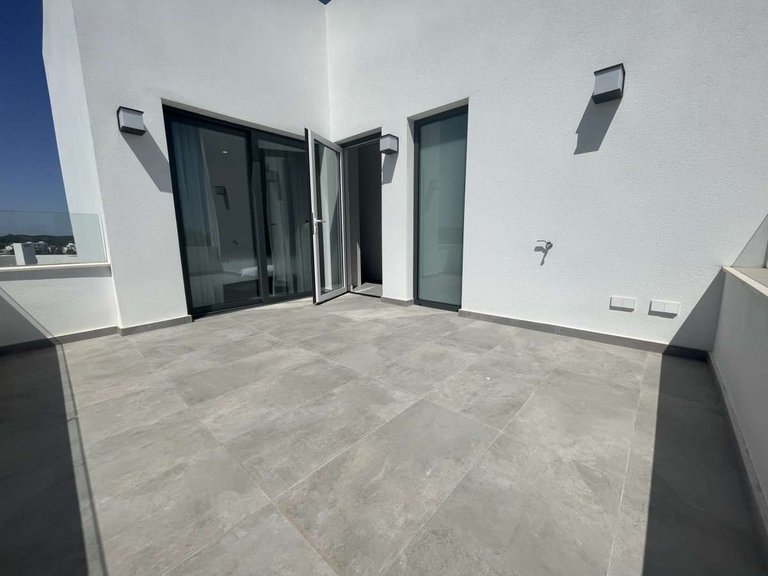 Villa for Sale in Las Colinas Golf, Alicante 16