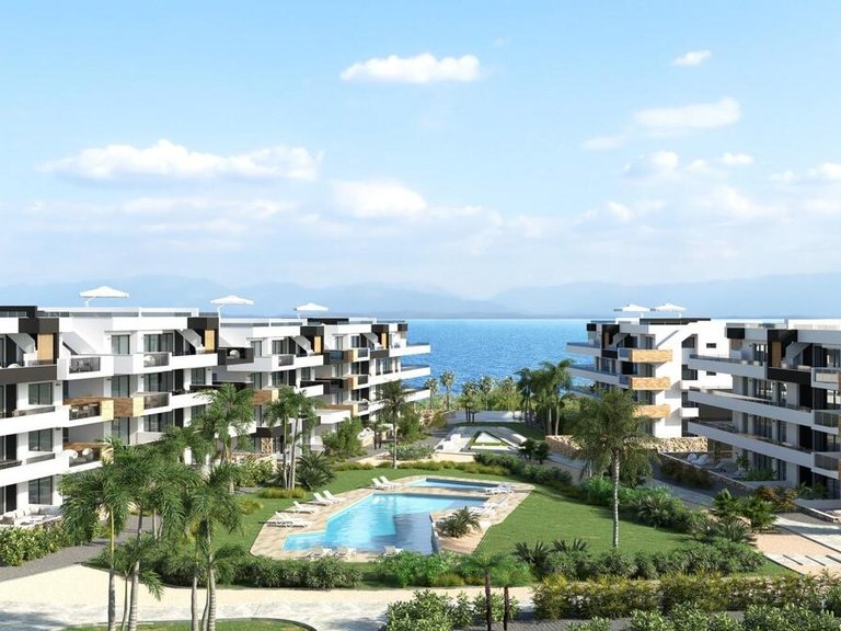 Penthouse for Sale in Dehesa De Campoamor, Alicante 1