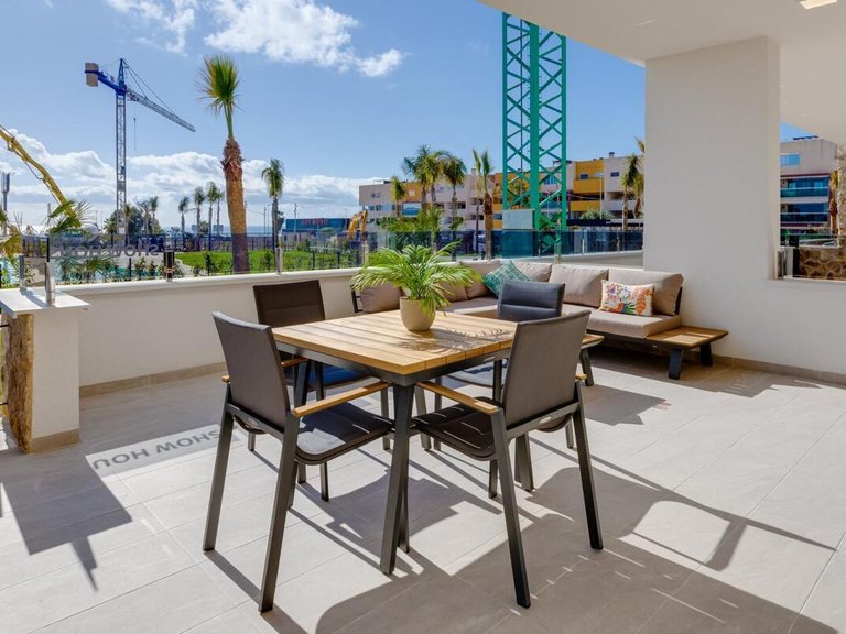Penthouse for Sale in Dehesa De Campoamor, Alicante 10