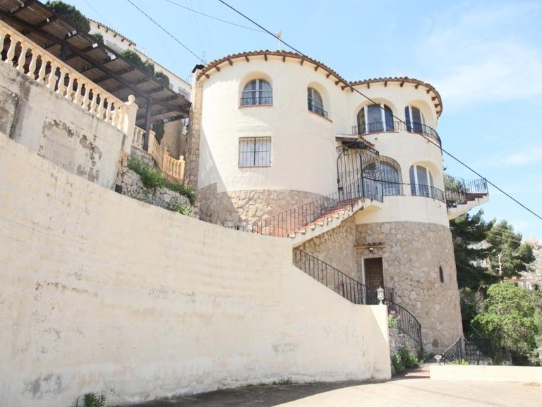 Villa for Sale in Costa Blanca Calpe, Alicante 1