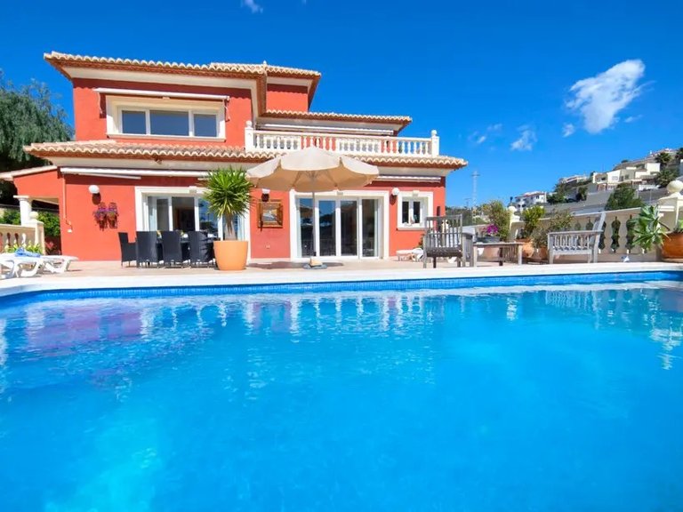 Villa for Sale in Costa Blanca Calpe, Alicante 1