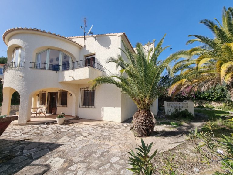 Villa for Sale in Costa Blanca Calpe, Alicante 1