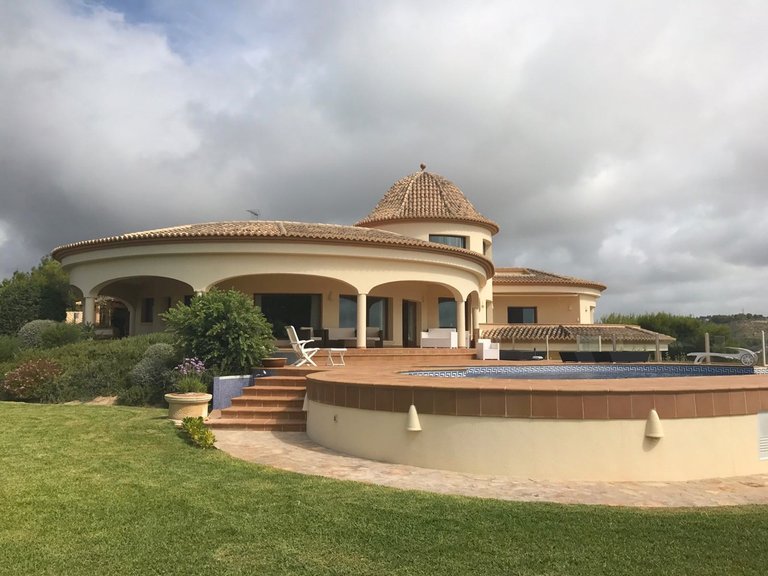 Villa for Sale in Costa Blanca Calpe, Alicante 2