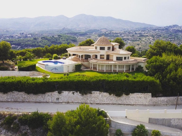 Villa for Sale in Costa Blanca Calpe, Alicante 1