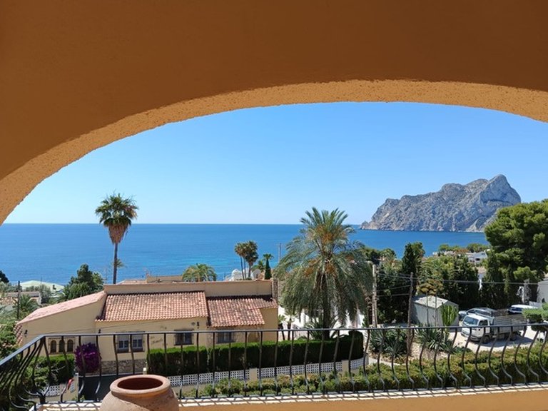 Villa for Sale in Costa Blanca Calpe, Alicante 1