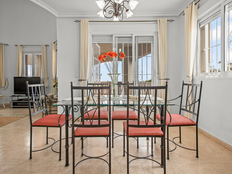 Villa for Sale in Algorfa, Alicante 5