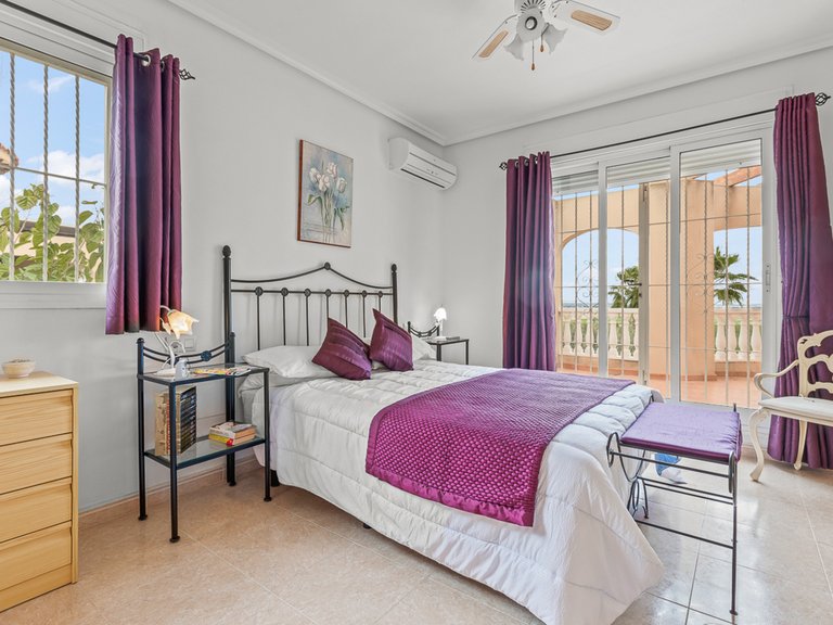 Villa for Sale in Algorfa, Alicante 11