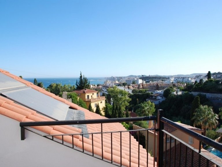 Villa for Sale in Fuengirola, Malaga 17