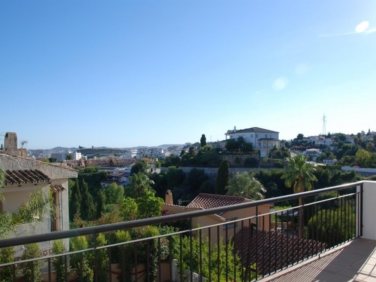 Villa for Sale in Fuengirola, Malaga 16
