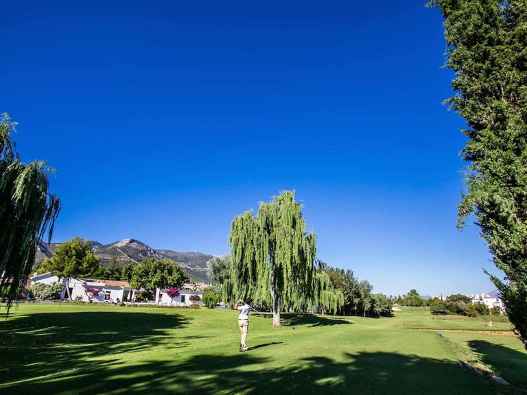 Villa for Sale in Lauro Golf, Malaga 24