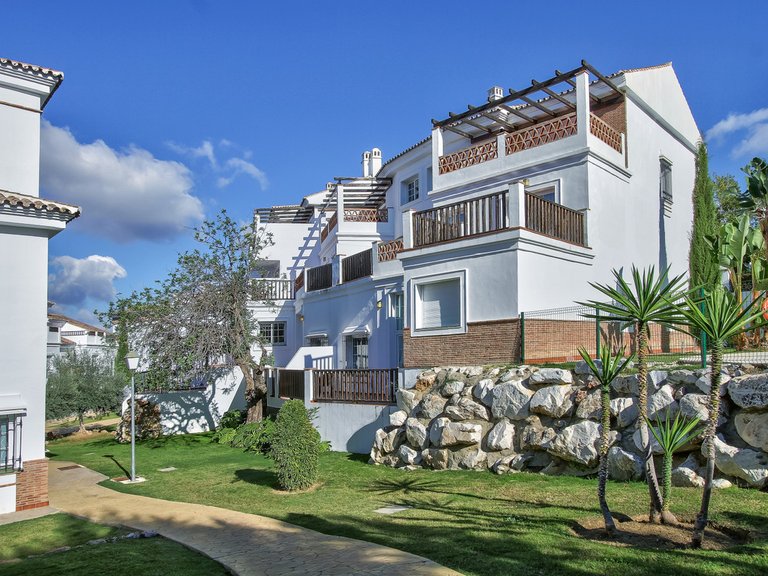 Villa for Sale in Lauro Golf, Malaga 36