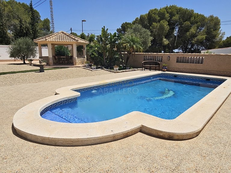 Villa for Sale in Inland Pinar De Campoverde, Alicante 17