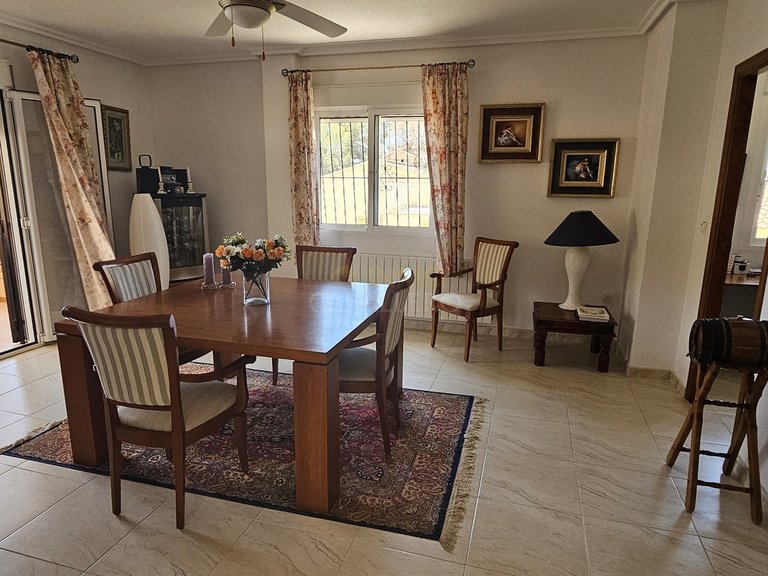 Villa for Sale in Inland Pinar De Campoverde, Alicante 29
