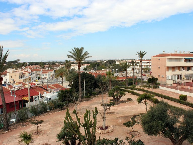 Apartment for Sale in Costa Blanca Mil Palmeras, Alicante 15