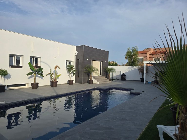 Villa for Sale in Inland Rojales, Alicante 1