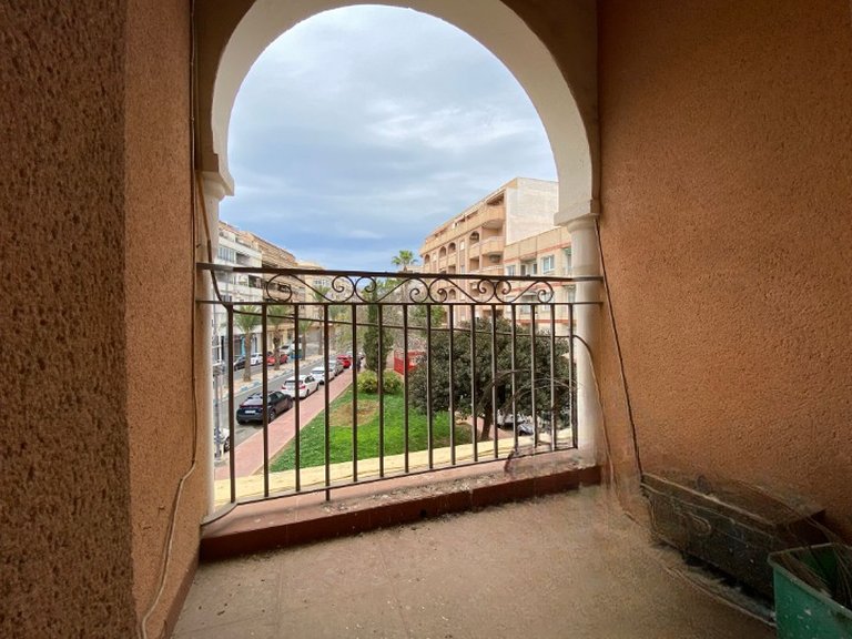 Apartment for Sale in Costa Blanca Torrevieja, Alicante 2