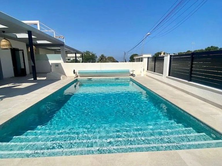 Villa for Sale in Costa Blanca Los Balcones, Alicante 3