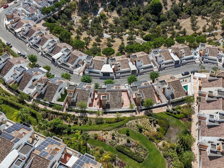 Villa for Sale in Benalmadena, Malaga 48