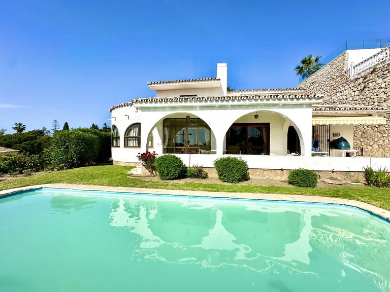 Villa for Sale in Torremuelle, Malaga 20