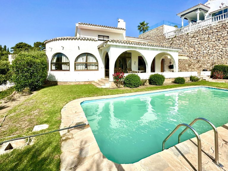 Villa for Sale in Torremuelle, Malaga 21