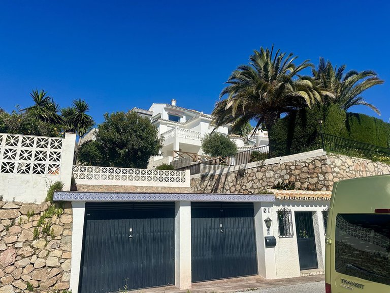 Villa for Sale in Torremuelle, Malaga 28