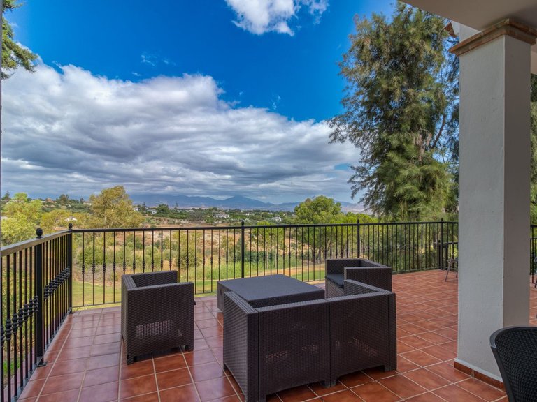 Villa for Sale in Lauro Golf, Malaga 15