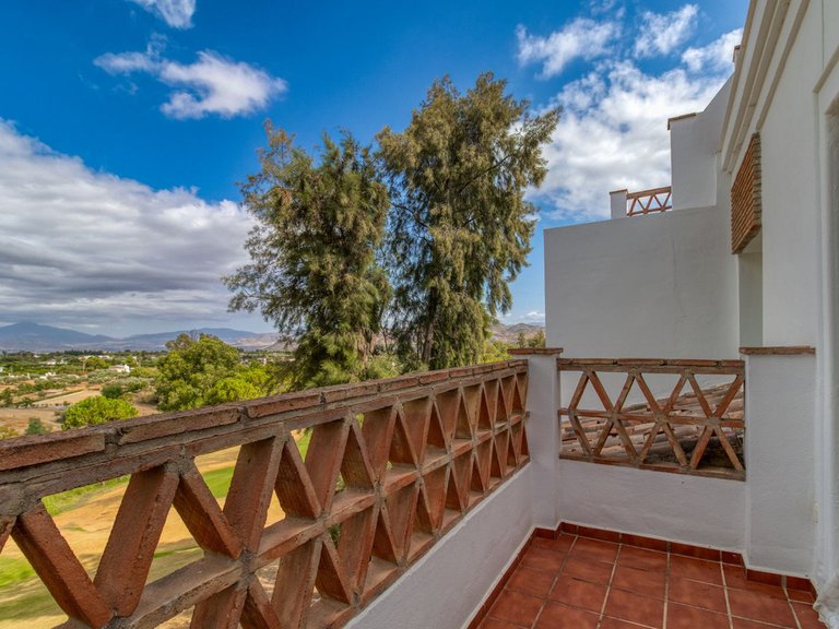 Villa for Sale in Lauro Golf, Malaga 22
