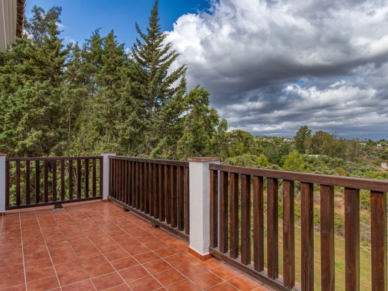 Villa for Sale in Lauro Golf, Malaga 33