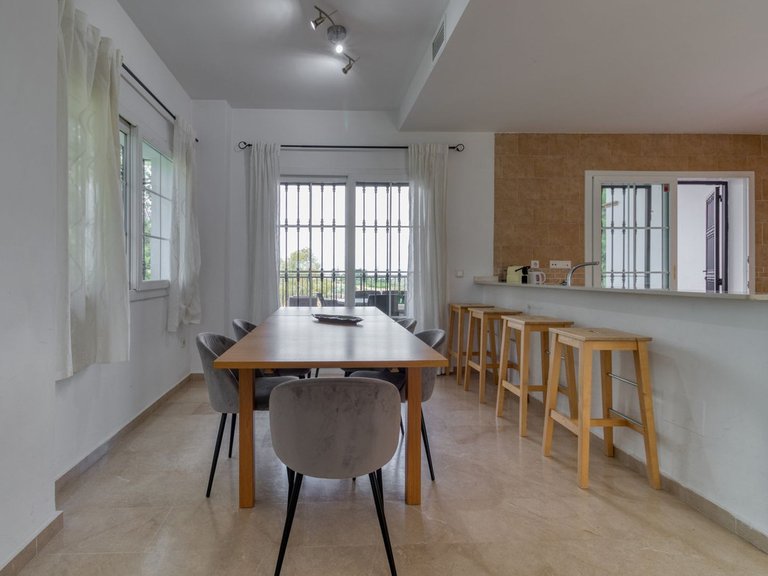 Villa for Sale in Lauro Golf, Malaga 8