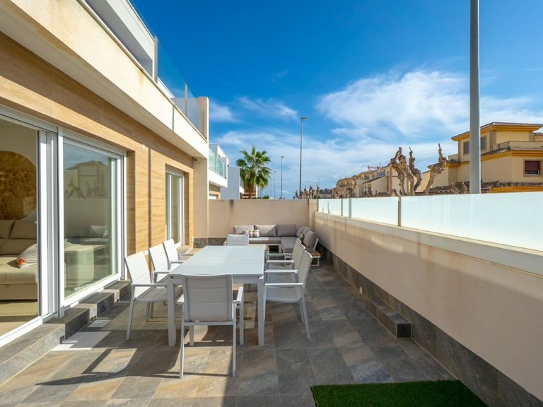 Villa for Sale in Pilar De La Horadada, Alicante 21