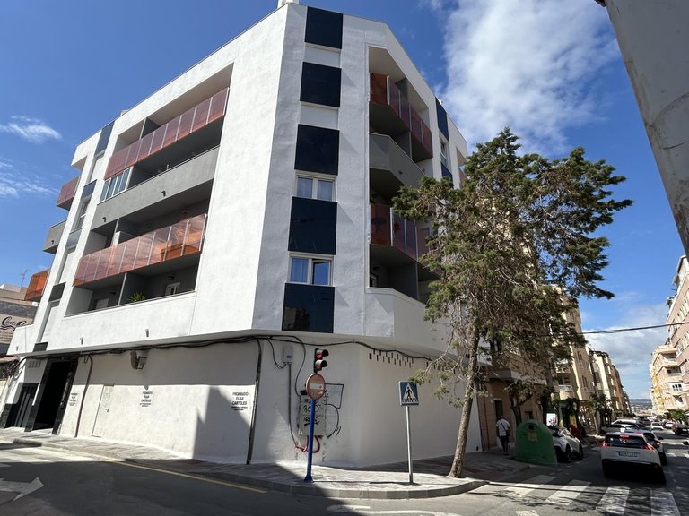 Commercial for Sale in Costa Blanca Torrevieja, Alicante 3