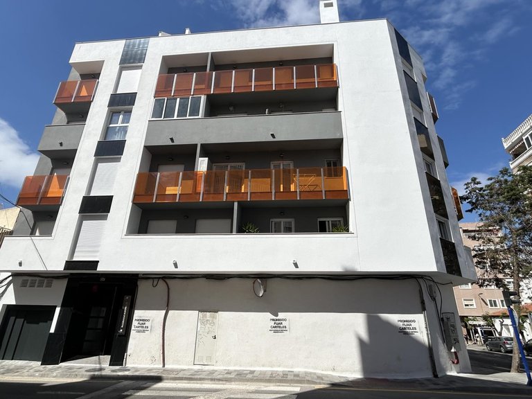 Commercial for Sale in Costa Blanca Torrevieja, Alicante 2
