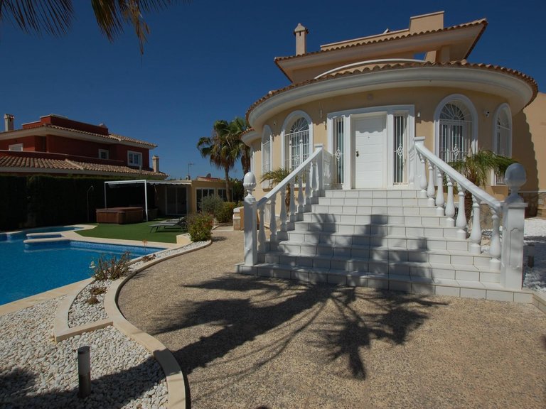 Villa for Sale in Costa Blanca Ciudad Quesada, Alicante 11