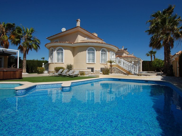 Villa for Sale in Costa Blanca Ciudad Quesada, Alicante 1