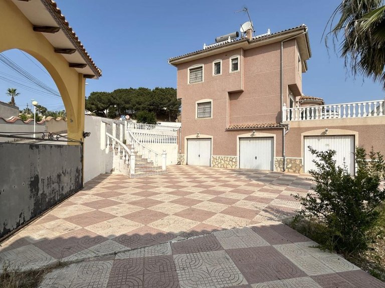 Villa for Sale in Costa Blanca Ciudad Quesada, Alicante 10