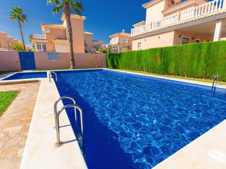 Town House for Sale in Los Altos, Alicante 28